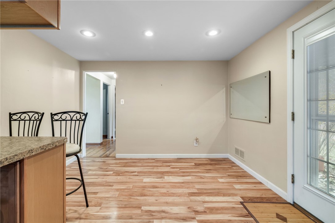 Baldwin Boro, Pennsylvania 15234, United States, 2 Bedrooms Bedrooms, ,1 BathroomBathrooms,Residential,Active,252694