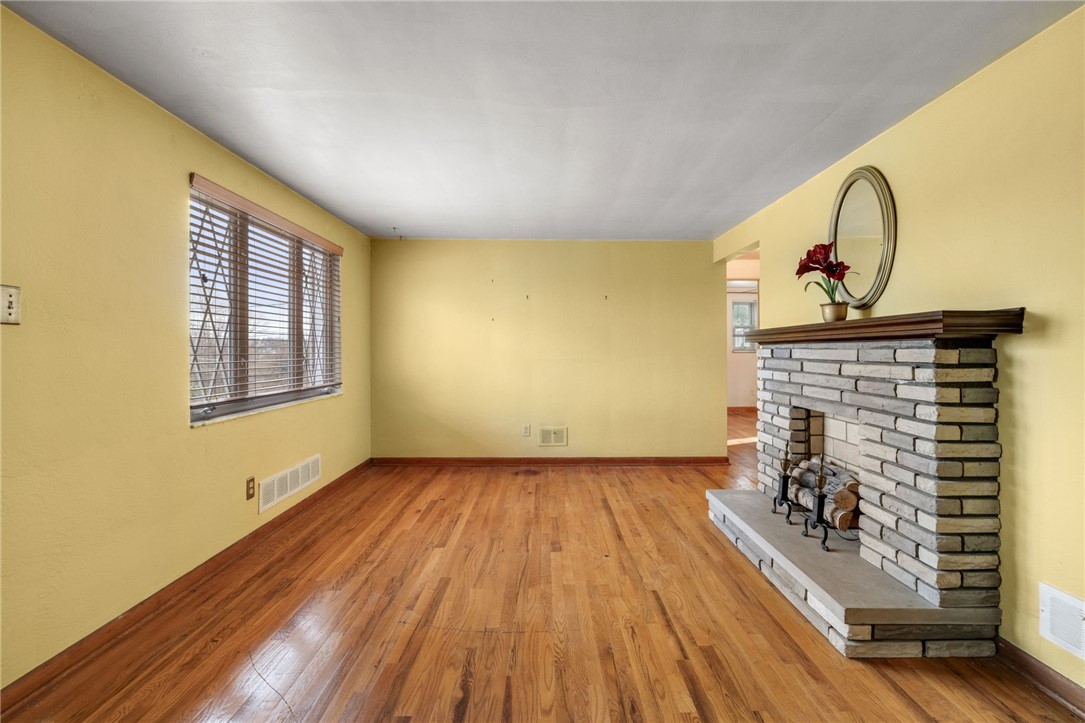 Baldwin Boro, Pennsylvania 15234, United States, 2 Bedrooms Bedrooms, ,1 BathroomBathrooms,Residential,Active,252694