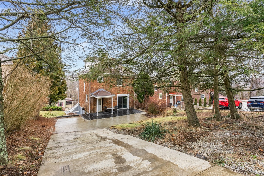 210 East Willock Rd Rd, Brentwood, Pennsylvania image 23