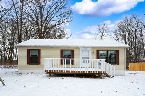 Photo of 119 Glacial Till Rd, Slippery Rock, PA 16057 (MLS # 1737408)