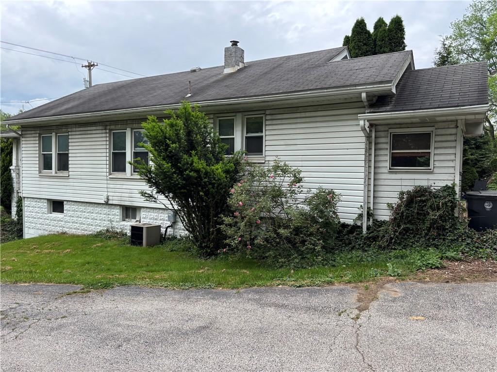 1041 Clinton Rd.