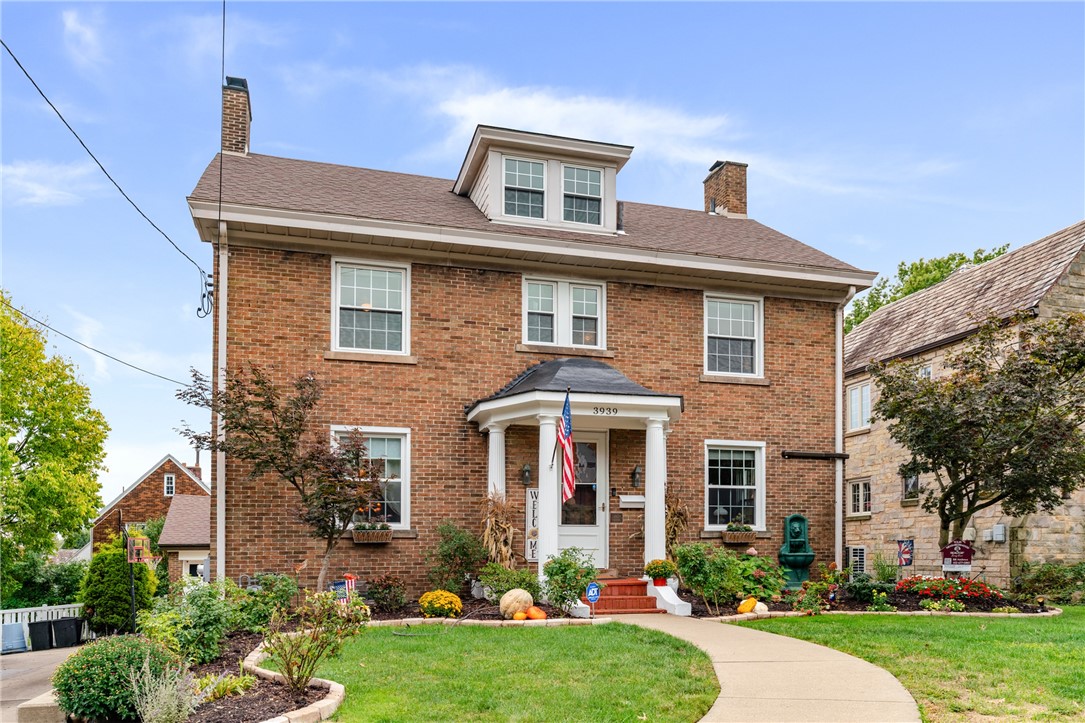 Brentwood, Pennsylvania 15227, United States, 5 Bedrooms Bedrooms, ,4 BathroomsBathrooms,Residential,Active,219260