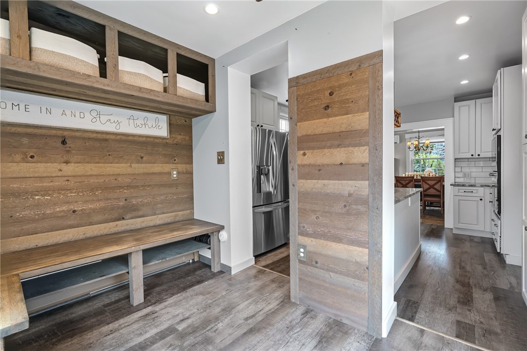 Brentwood, Pennsylvania 15227, United States, 5 Bedrooms Bedrooms, ,4 BathroomsBathrooms,Residential,Active,219260