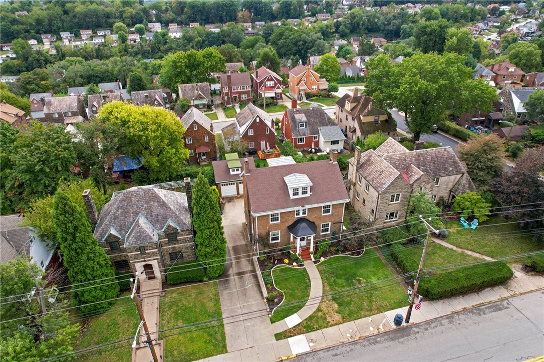 Brentwood, Pennsylvania 15227, United States, 5 Bedrooms Bedrooms, ,4 BathroomsBathrooms,Residential,Active,219260
