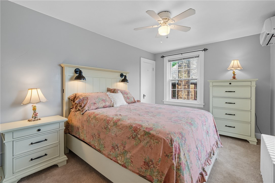 Brentwood, Pennsylvania 15227, United States, 5 Bedrooms Bedrooms, ,4 BathroomsBathrooms,Residential,Active,219260