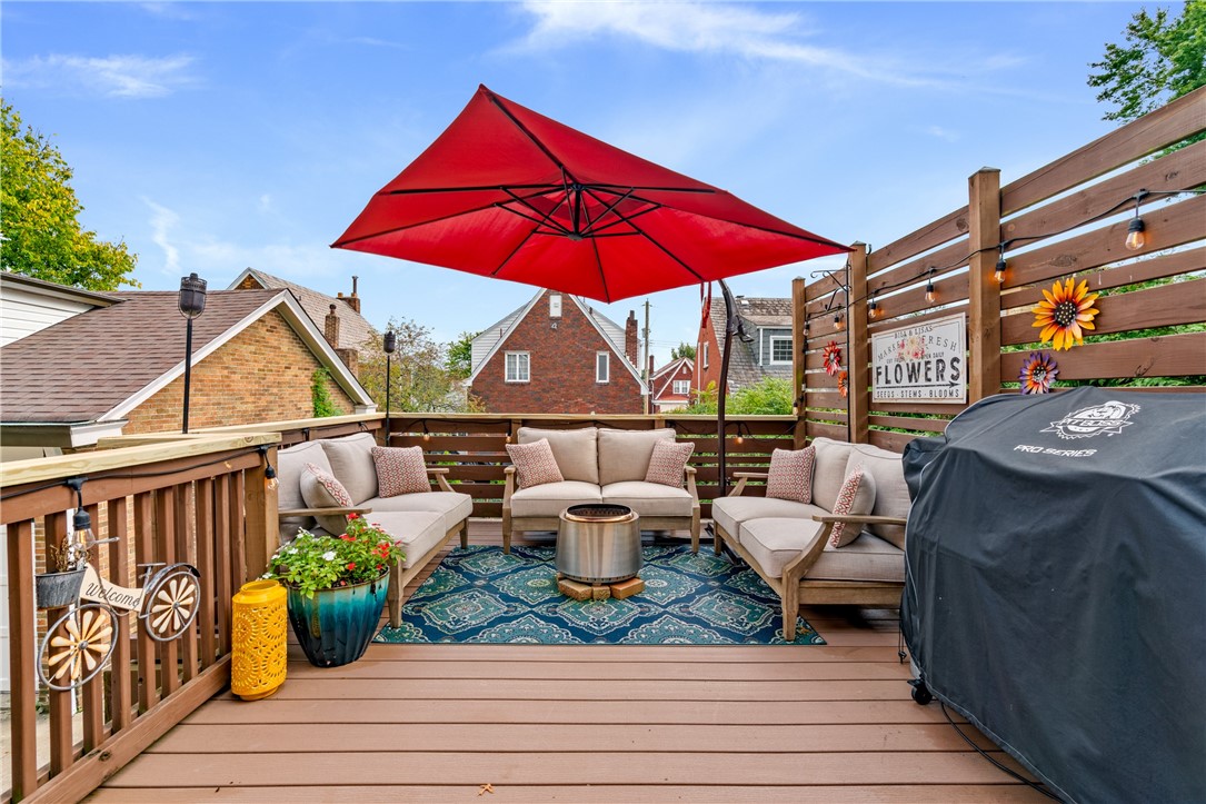 Brentwood, Pennsylvania 15227, United States, 5 Bedrooms Bedrooms, ,4 BathroomsBathrooms,Residential,Active,219260