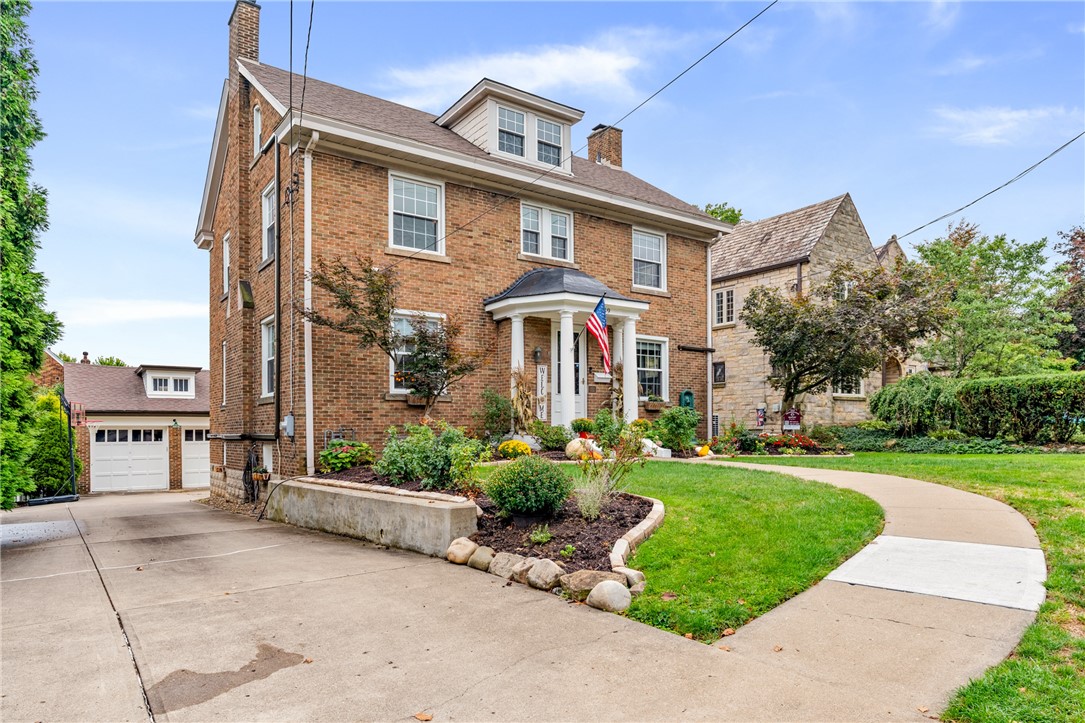 Brentwood, Pennsylvania 15227, United States, 5 Bedrooms Bedrooms, ,4 BathroomsBathrooms,Residential,Active,219260