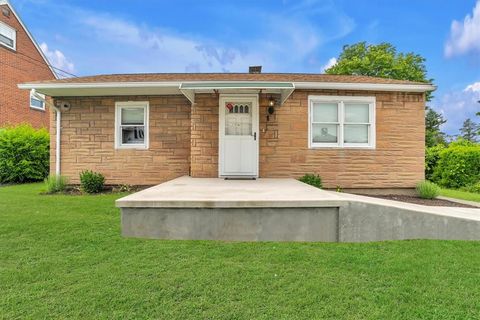 901 Dennis Avenue Monessen PA 15062