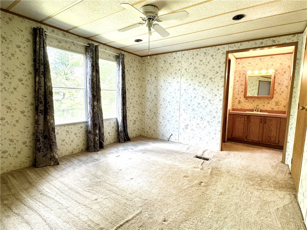 Center Twp - But, Pennsylvania 16001, United States, 3 Bedrooms Bedrooms, ,2 BathroomsBathrooms,Residential,Active,43091