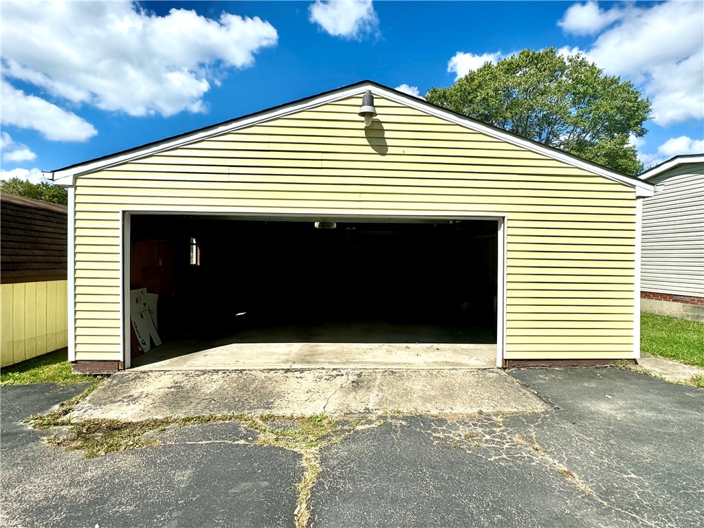 Center Twp - But, Pennsylvania 16001, United States, 3 Bedrooms Bedrooms, ,2 BathroomsBathrooms,Residential,Active,43091