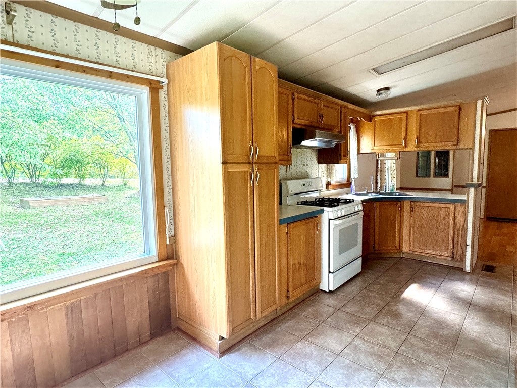 Center Twp - But, Pennsylvania 16001, United States, 3 Bedrooms Bedrooms, ,2 BathroomsBathrooms,Residential,Active,43091