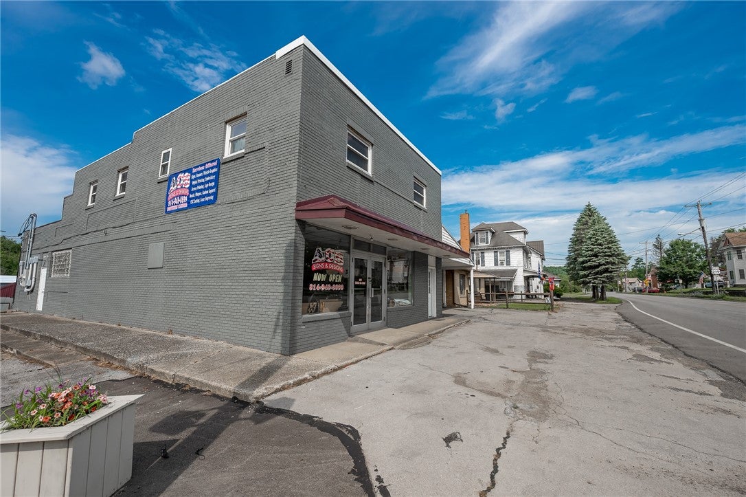 2402 Bigler Ave