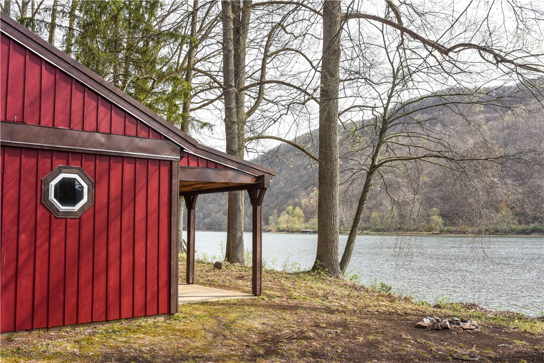 2282 River Rd