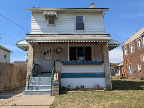 Photo for 3338 3rd Ave