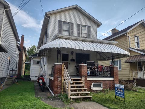Homes For Sale - 8 Maitland St St<br/> New Castle, PA 16101