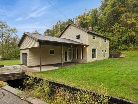 Photo of 4314 Rostosky Ridge Rd, Monongahela, PA 15063 (MLS # 1725394)
