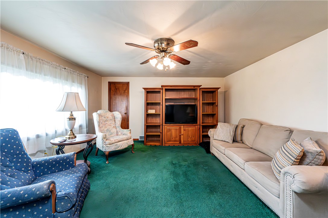 311 S 7th Street St, Youngwood, Pennsylvania image 9