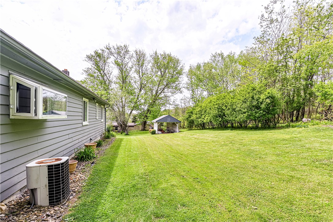 311 S 7th Street St, Youngwood, Pennsylvania image 34