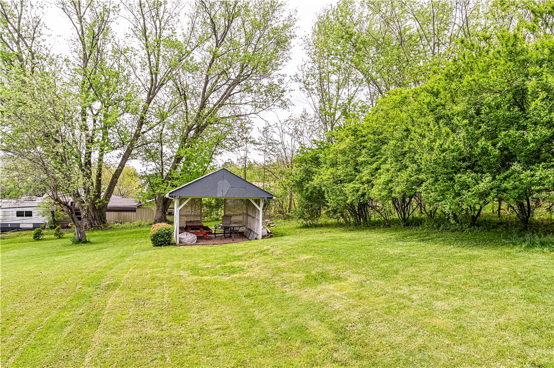 311 S 7th Street St, Youngwood, Pennsylvania image 35