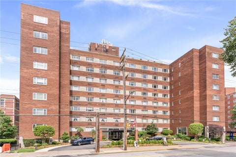 Photo for 128 N Craig Street 612