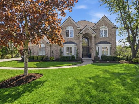 Photo of 218 Chesapeake Dr, Gibsonia, PA 15044 (MLS # 1750508)