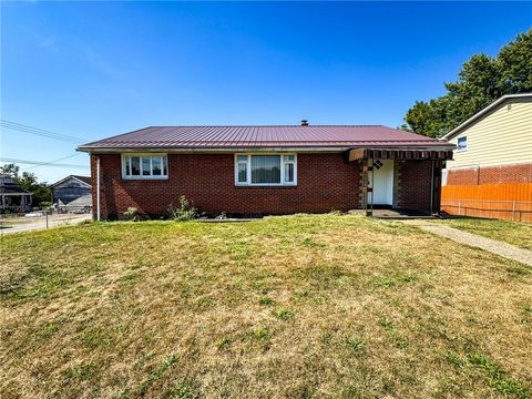 Photo of 11 Raymond St, Dravosburg, PA 15034 (MLS # 1726328)
