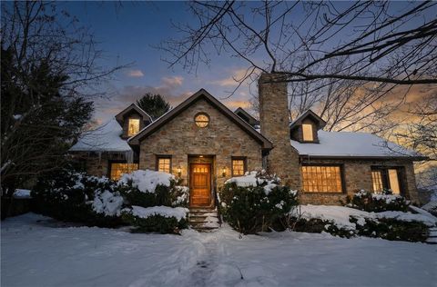 Photo of 388 High St, Somerset, PA 15501 (MLS # 1735232)