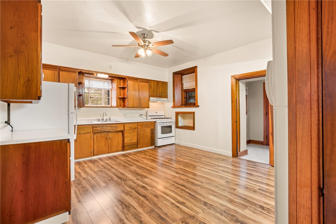 Hooversville, Pennsylvania 15936, United States, 3 Bedrooms Bedrooms, ,2 BathroomsBathrooms,Residential,Active,192533