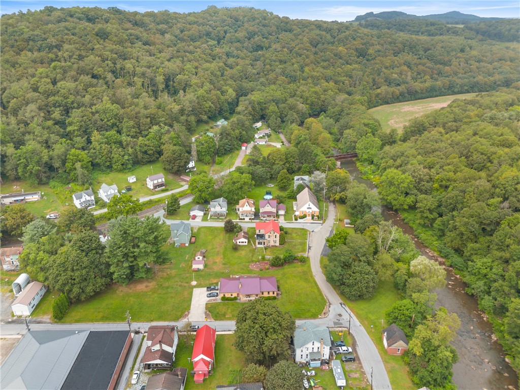 Hooversville, Pennsylvania 15936, United States, 3 Bedrooms Bedrooms, ,2 BathroomsBathrooms,Residential,Active,192533