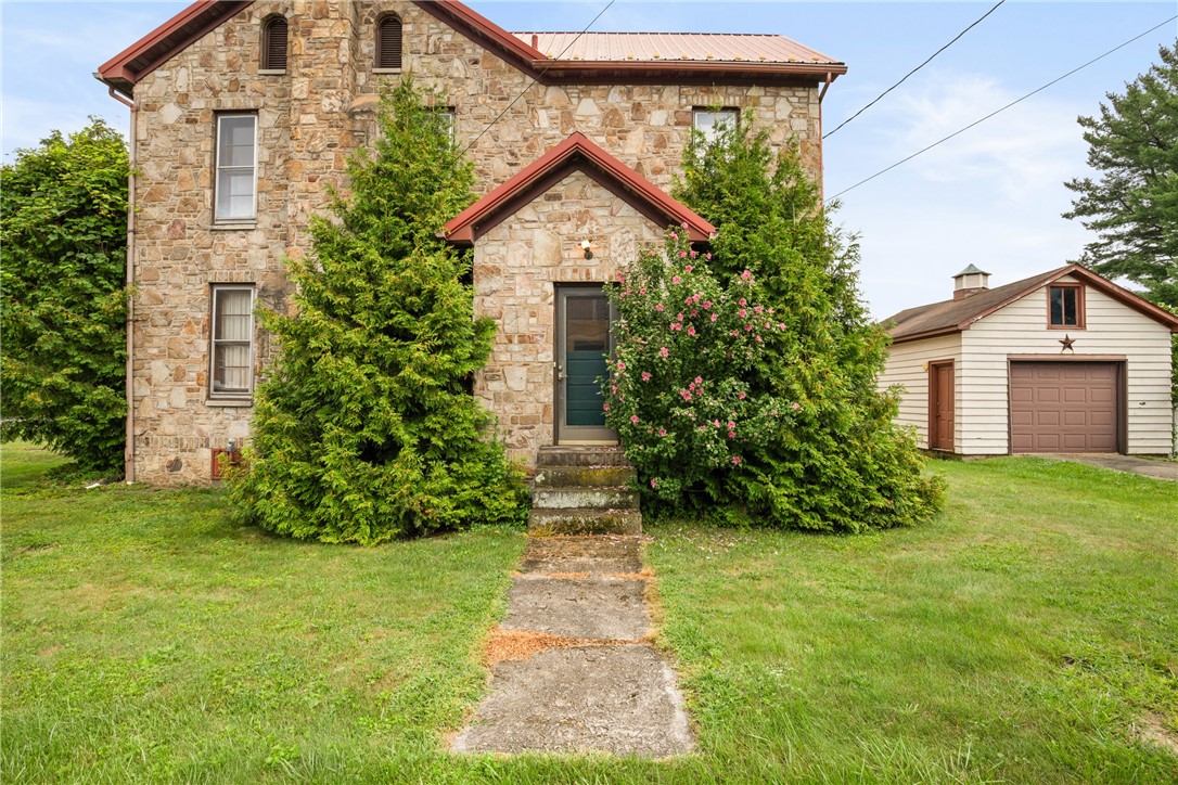 Hooversville, Pennsylvania 15936, United States, 3 Bedrooms Bedrooms, ,2 BathroomsBathrooms,Residential,Active,192533