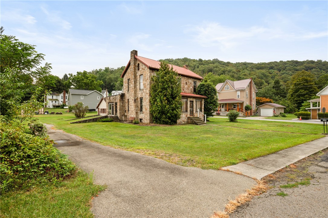 Hooversville, Pennsylvania 15936, United States, 3 Bedrooms Bedrooms, ,2 BathroomsBathrooms,Residential,Active,192533