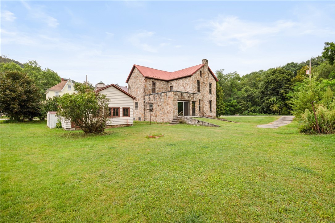 Hooversville, Pennsylvania 15936, United States, 3 Bedrooms Bedrooms, ,2 BathroomsBathrooms,Residential,Active,192533