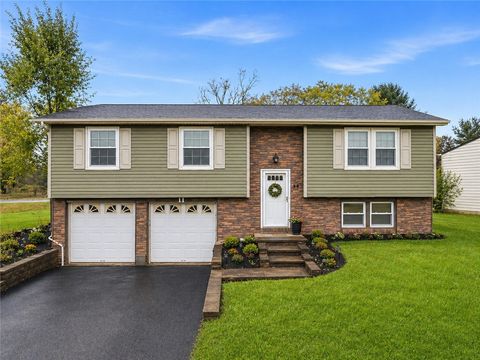 Photo of 11 Clubhouse Dr, West Middlesex, PA 16159 (MLS # 1751487)
