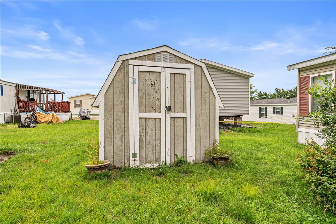 736 Regent Dr