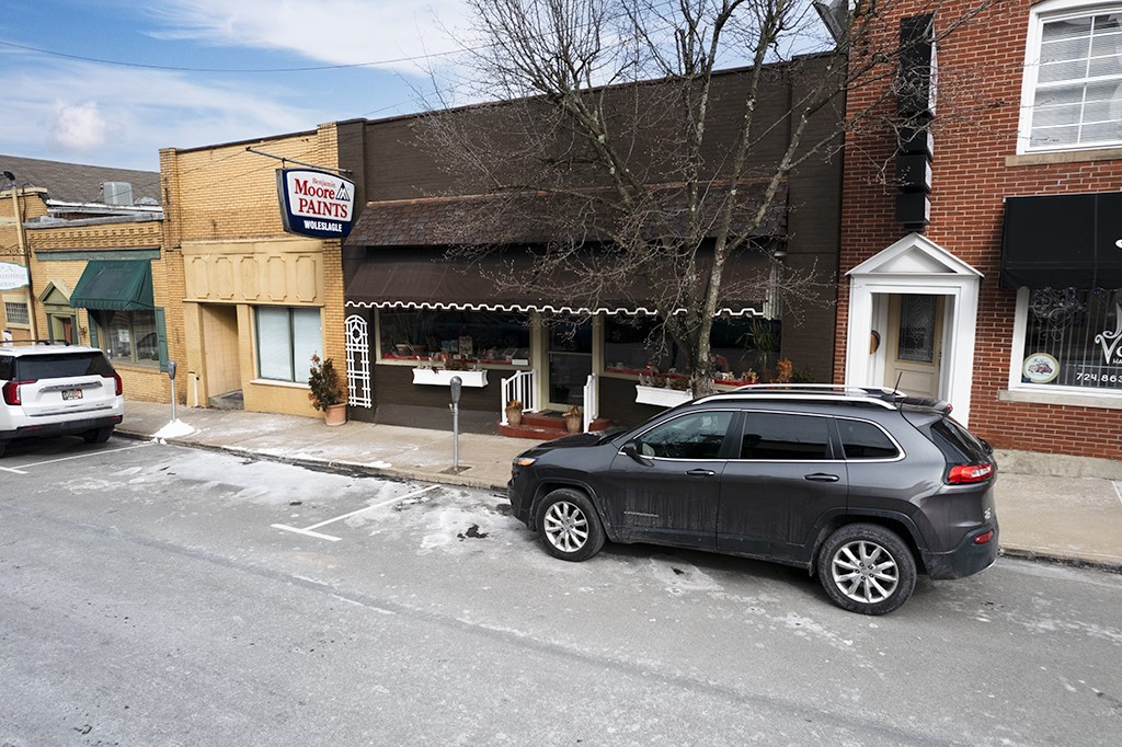 Irwin, Pennsylvania 15642, United States, ,Commercial,Active,1838