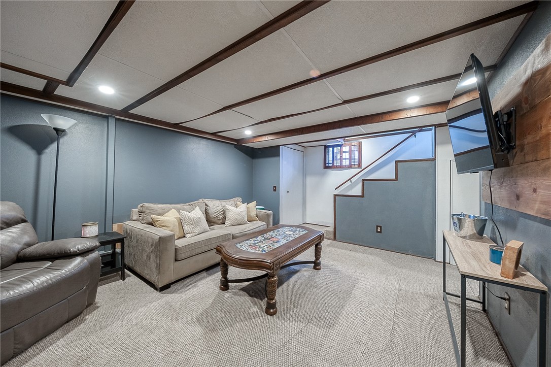 Forest Hills Boro, Pennsylvania 15221, United States, 3 Bedrooms Bedrooms, ,2 BathroomsBathrooms,Residential,Active,77380