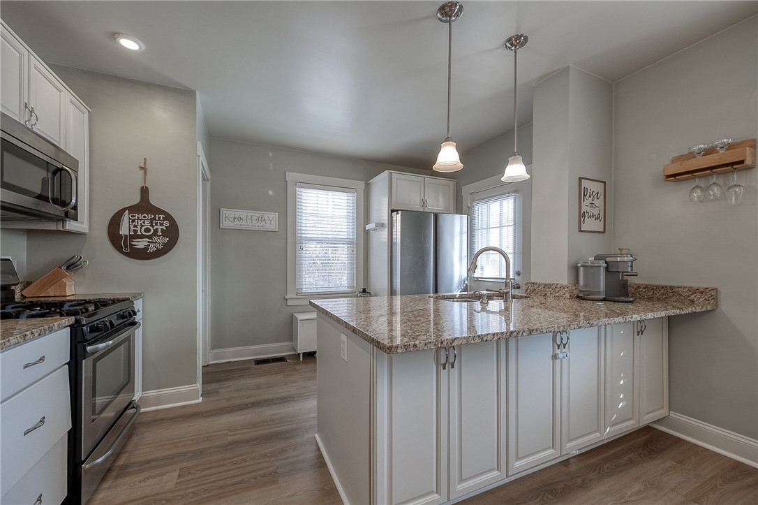 Forest Hills Boro, Pennsylvania 15221, United States, 3 Bedrooms Bedrooms, ,2 BathroomsBathrooms,Residential,Active,77380