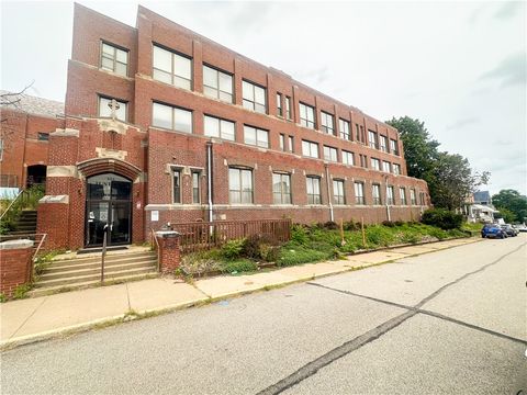 Photo of 215 Lelia St, Pittsburgh, PA 15211 (MLS # 1746552)