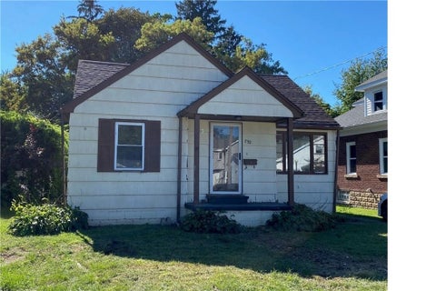 Photo for 732 Saint Clair Ave