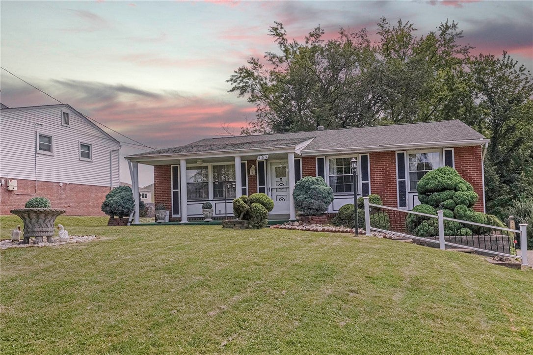 103 Lee Ridge Dr