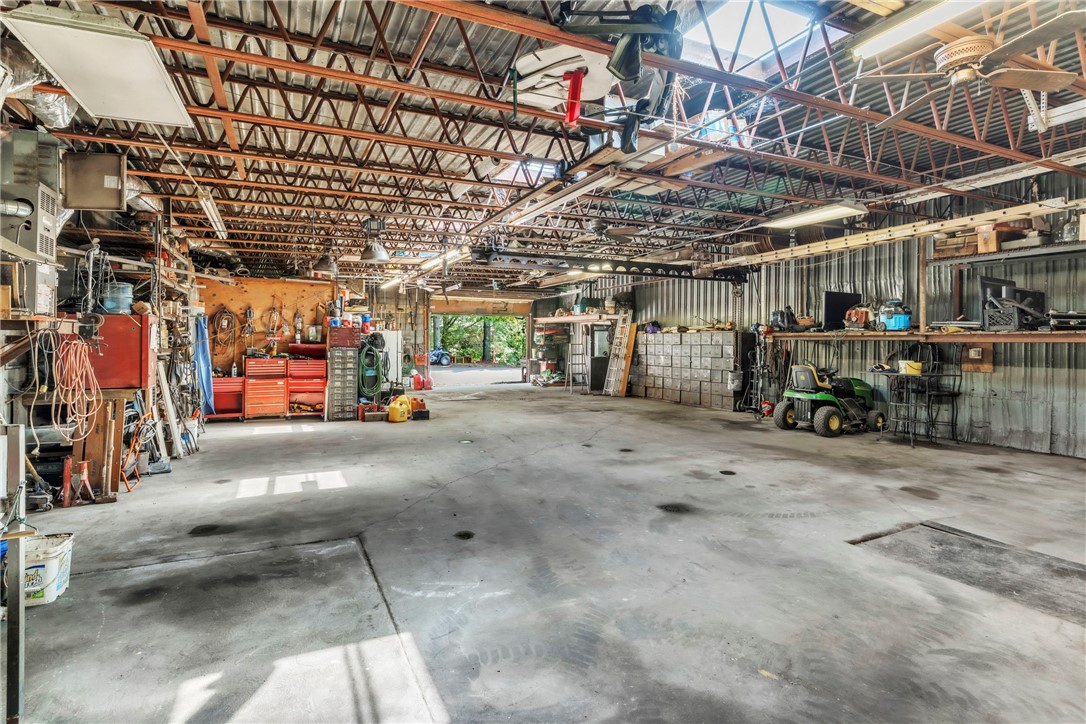 Lancaster Twp, Pennsylvania 16037, United States, 3 Bedrooms Bedrooms, ,3 BathroomsBathrooms,Residential,Active,159078