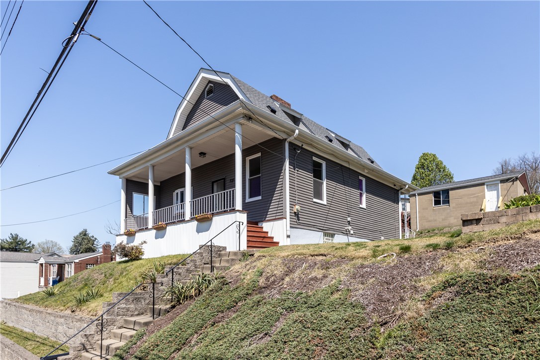 721 Laura Ave Ave, West Mifflin, Pennsylvania image 1