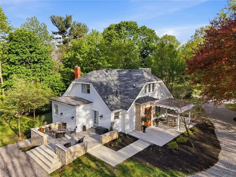 Photo of 3944 Bakerstown Rd, Gibsonia, PA 15044 (MLS # 1752850)