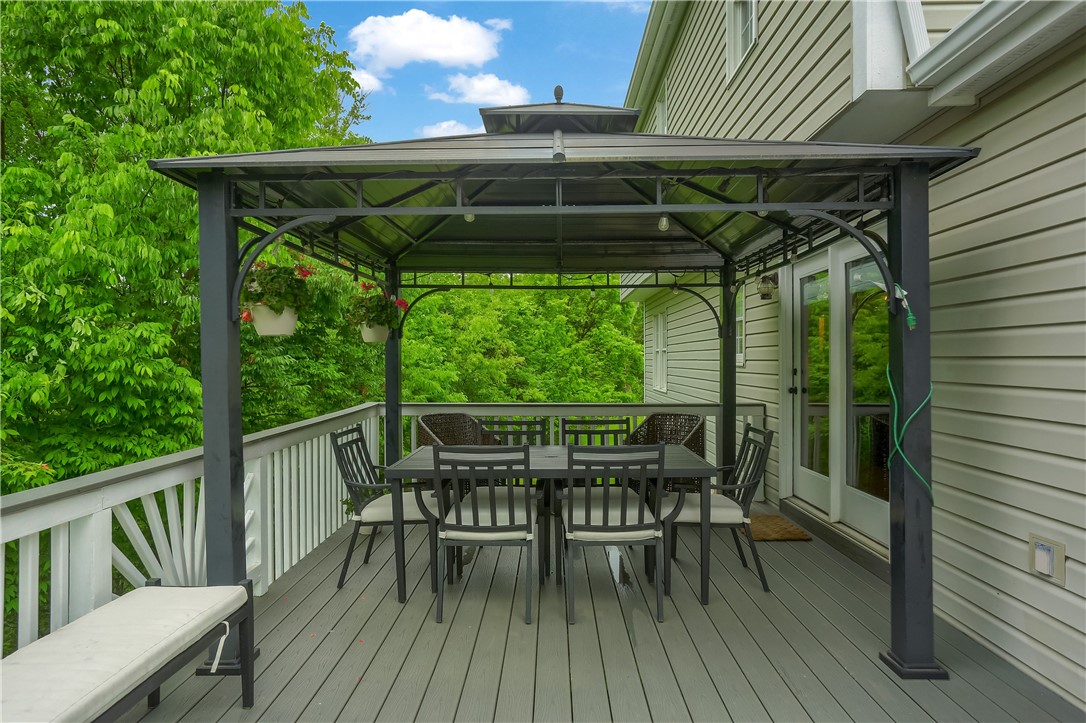 Seven Fields Boro, Pennsylvania 16046, United States, 4 Bedrooms Bedrooms, ,3 BathroomsBathrooms,Residential,Contingent,144765