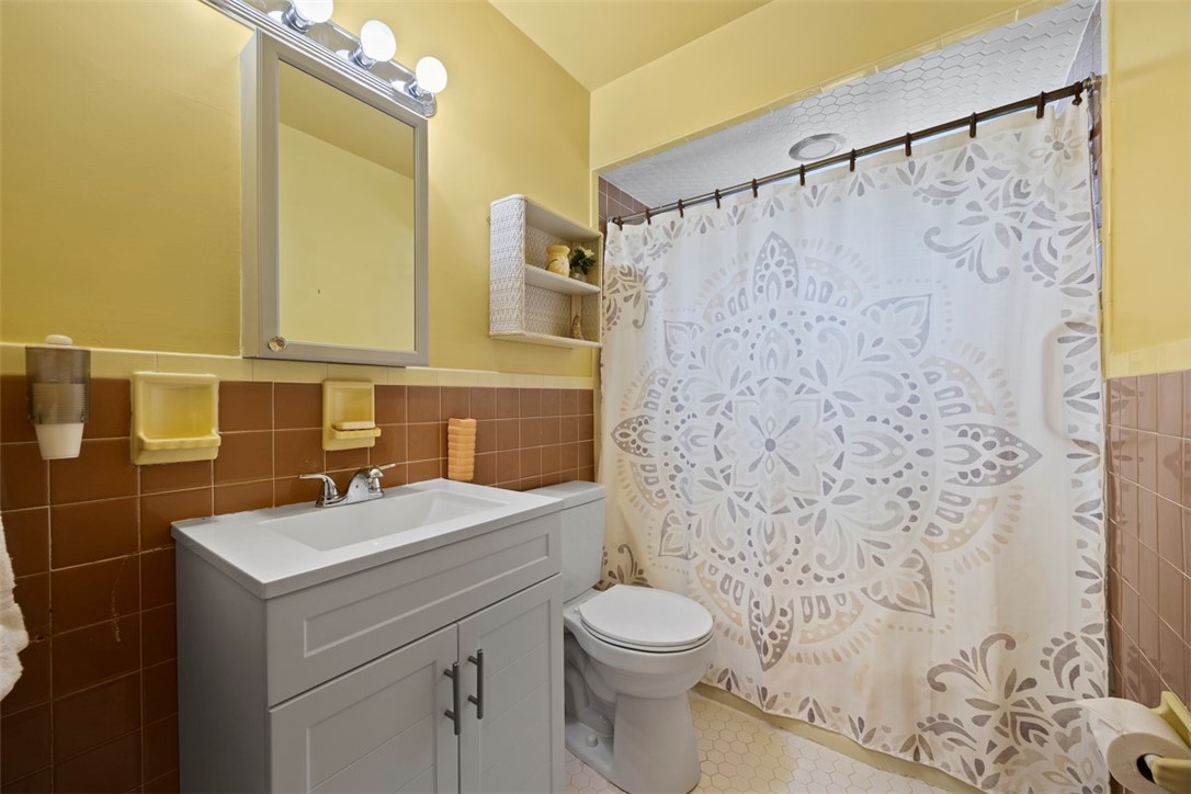 6858 Ridgevue Dr Dr, South Park, Pennsylvania image 16