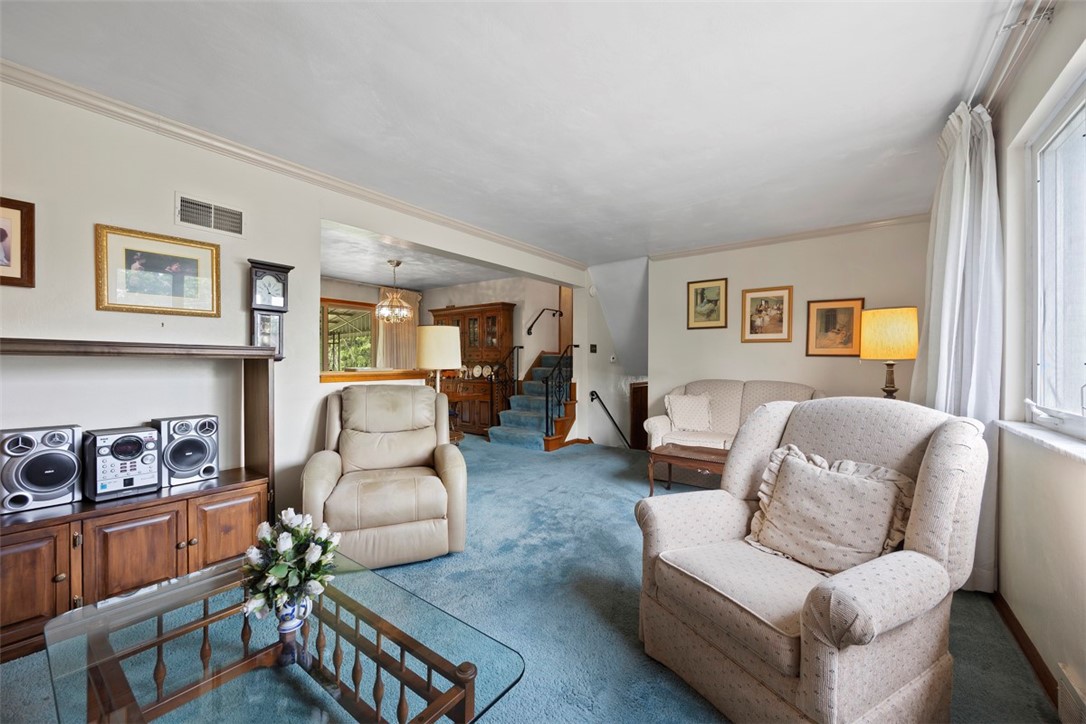 6858 Ridgevue Dr Dr, South Park, Pennsylvania image 8
