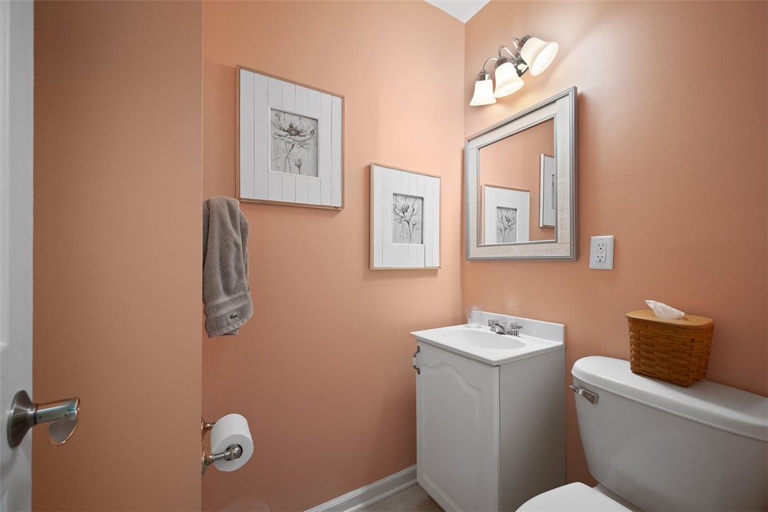 Cranberry Twp, Pennsylvania 16066, United States, 3 Bedrooms Bedrooms, ,2 BathroomsBathrooms,Residential,Active,228169