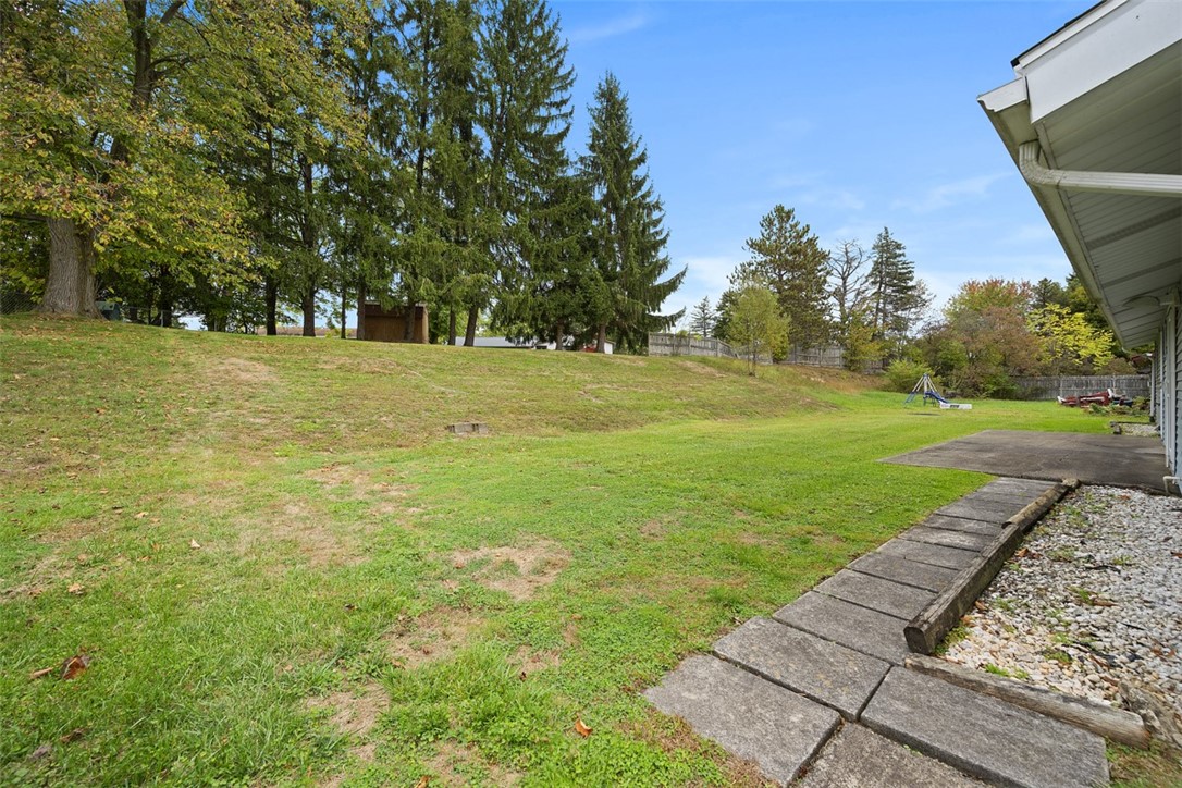 Cranberry Twp, Pennsylvania 16066, United States, 3 Bedrooms Bedrooms, ,2 BathroomsBathrooms,Residential,Active,228169