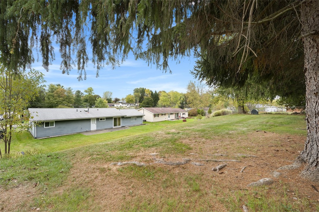 Cranberry Twp, Pennsylvania 16066, United States, 3 Bedrooms Bedrooms, ,2 BathroomsBathrooms,Residential,Active,228169