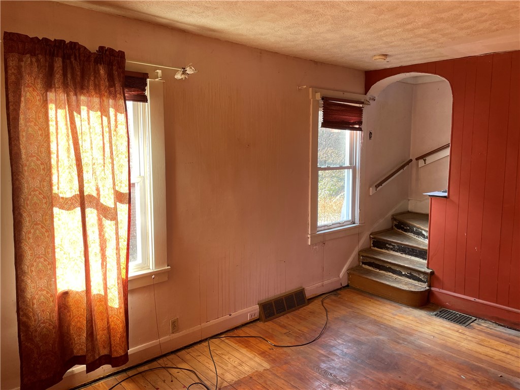 717 N 6th Street St, Clairton, Pennsylvania image 3